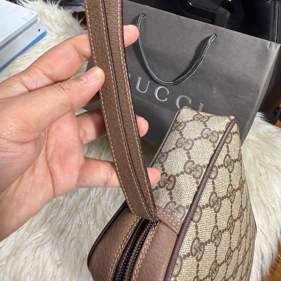 Gucci GG Clutch wristlet Pvc Pouch bag Brown with paper bag included. - Picture 13 of 16